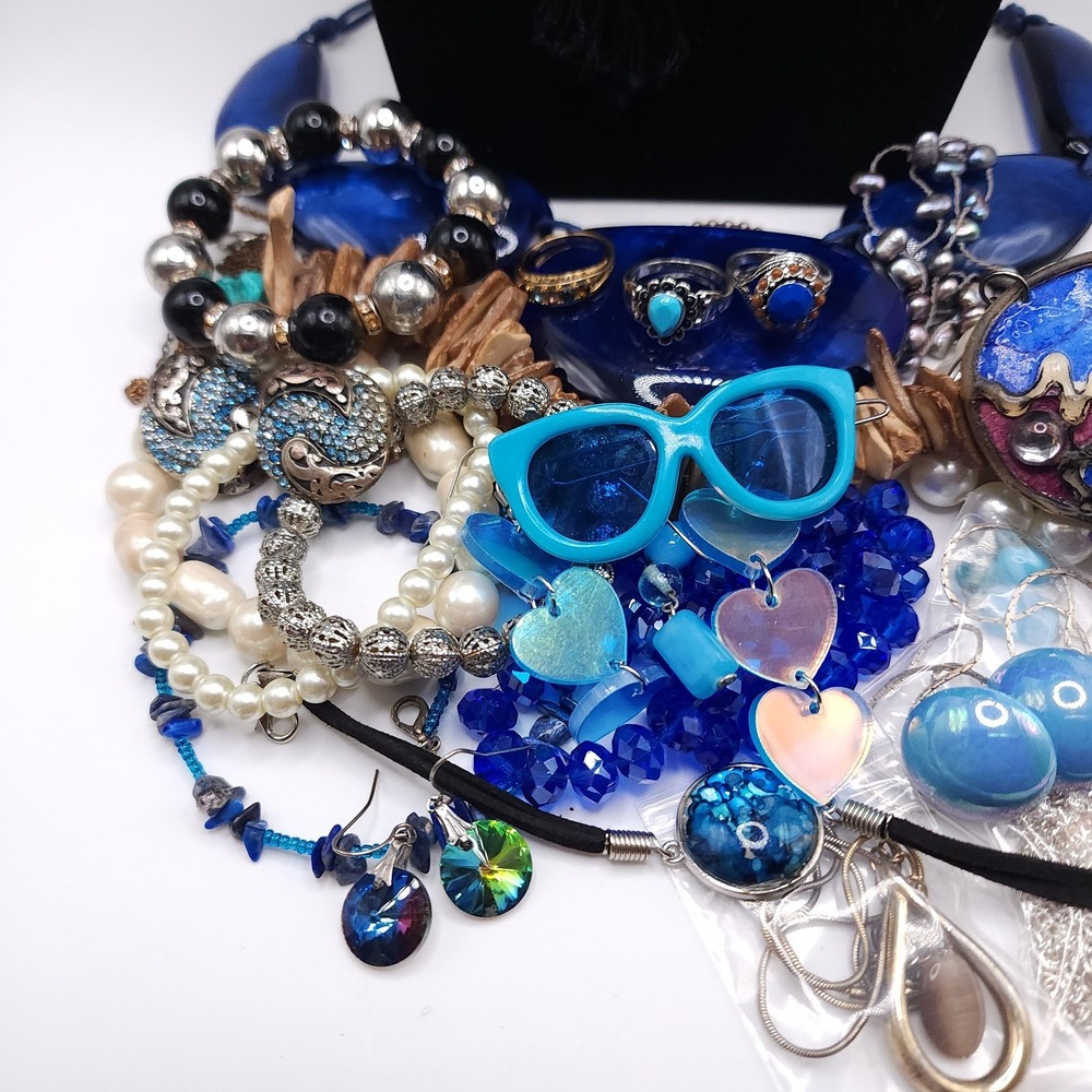 35pc Mixed Jewelry Lot Blue Vintage Modern Necklaces Bracelets Earrings - Picture 4 of 10